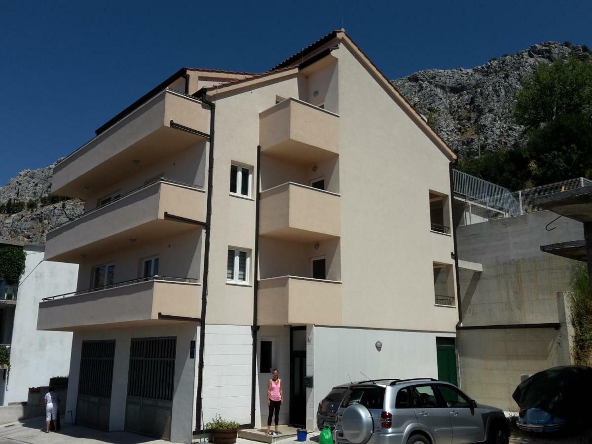 Villa Omis Michy - Family House For Big And Small Groups ภายนอก รูปภาพ
