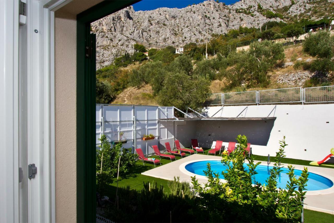 Villa Omis Michy - Family House For Big And Small Groups ภายนอก รูปภาพ