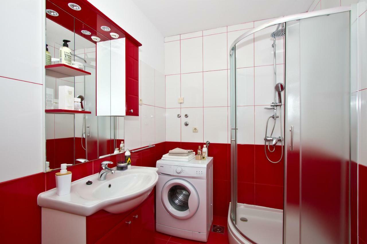 Villa Omis Michy - Family House For Big And Small Groups ภายนอก รูปภาพ