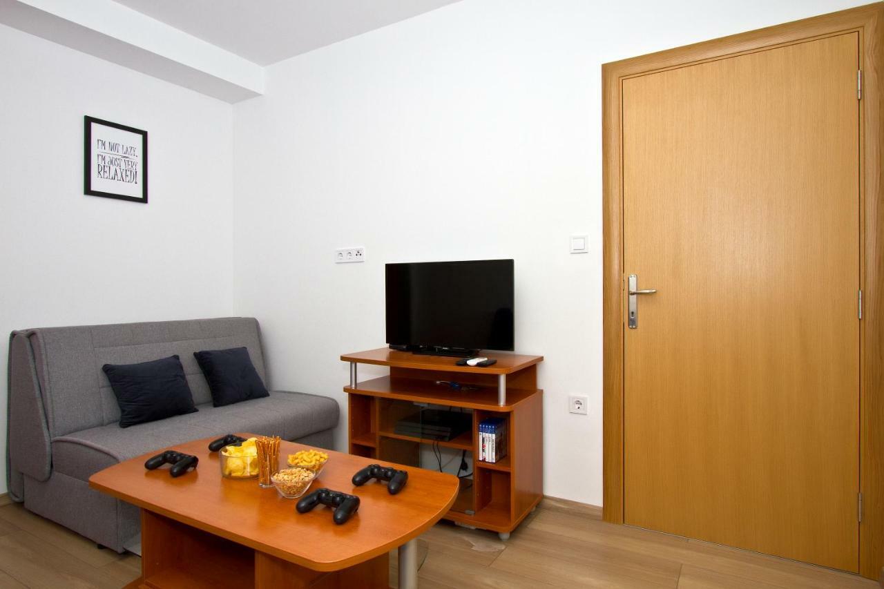 Villa Omis Michy - Family House For Big And Small Groups ภายนอก รูปภาพ